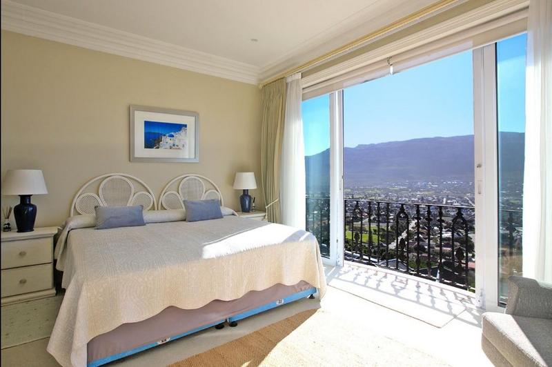 4 Bedroom Property for Sale in Fish Hoek Western Cape